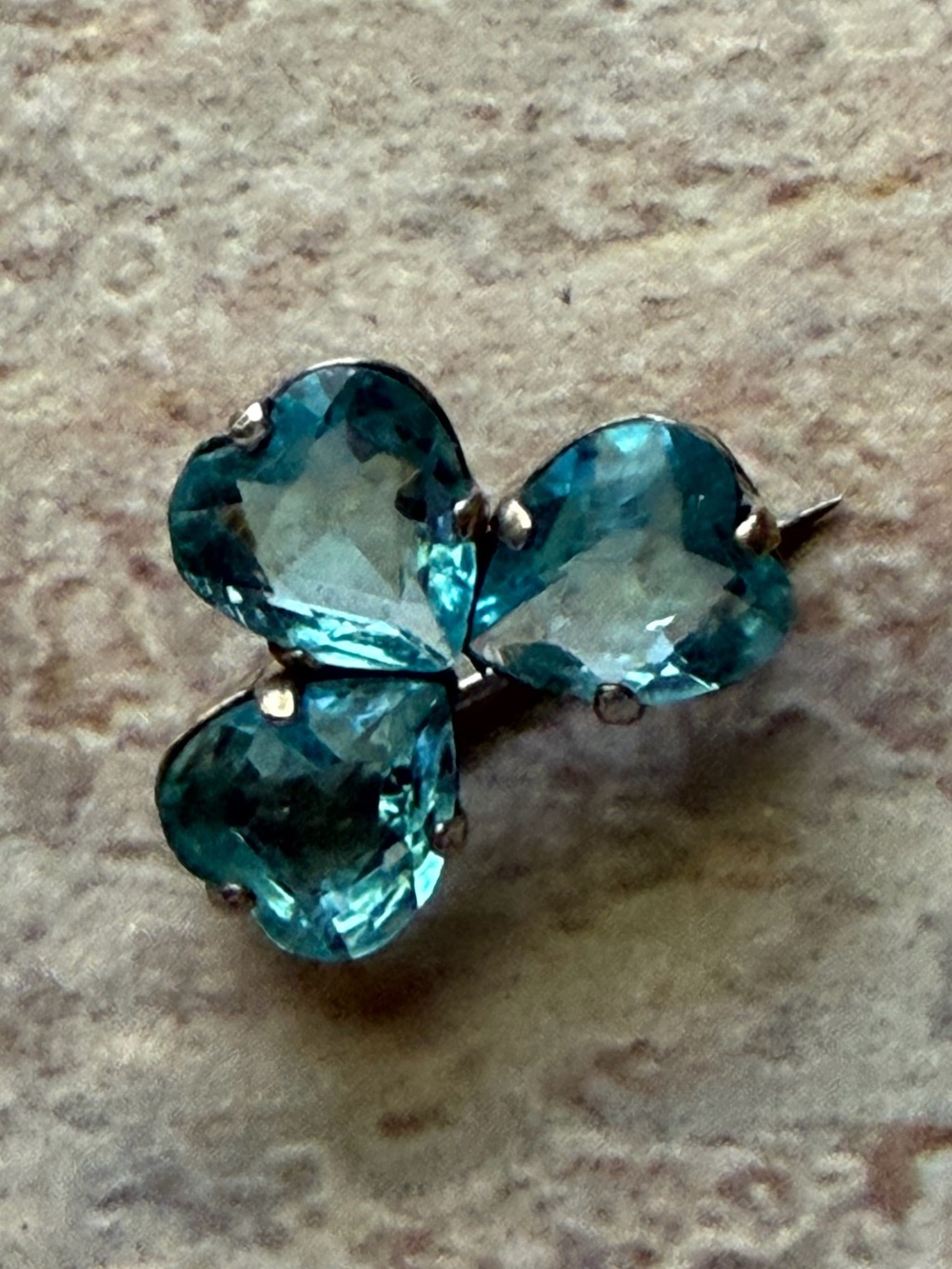 Antique Sterling Silver Glass? Shamrock Small Pin/Brooch - Picture 7 of 11
